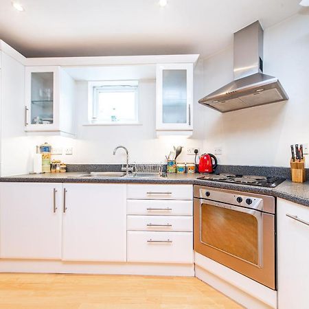 Pass The Keys Delightful Apartment Close To River In Se16 Londra Exterior foto
