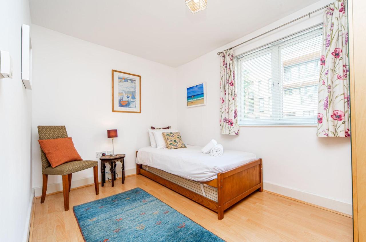 Pass The Keys Delightful Apartment Close To River In Se16 Londra Exterior foto